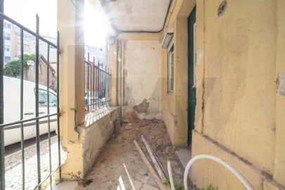Moradia T3 para Venda em Queluz e Belas