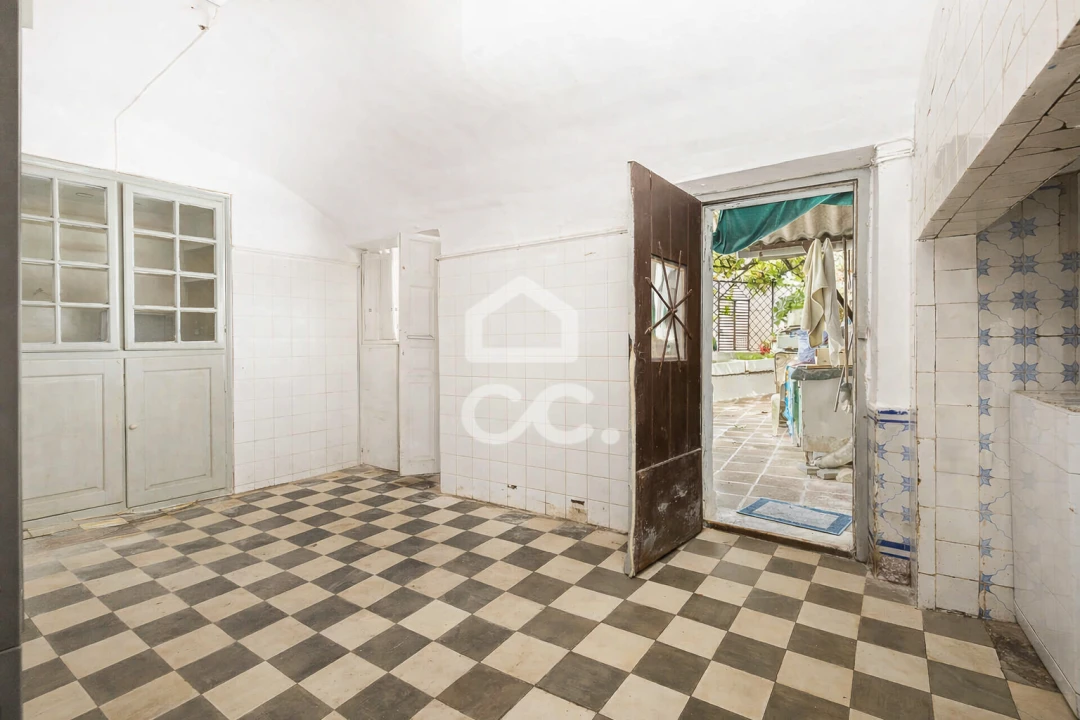 Moradia T6 para Venda em Évora (São Mamede, Sé, São Pedro e Santo Antão) Foto 8