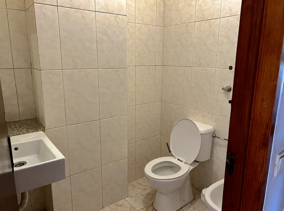 Apartamento T4 para Venda em Espinho Foto 25