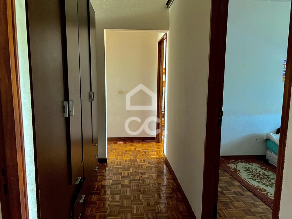 Apartamento T4 para Venda em Espinho Foto 7