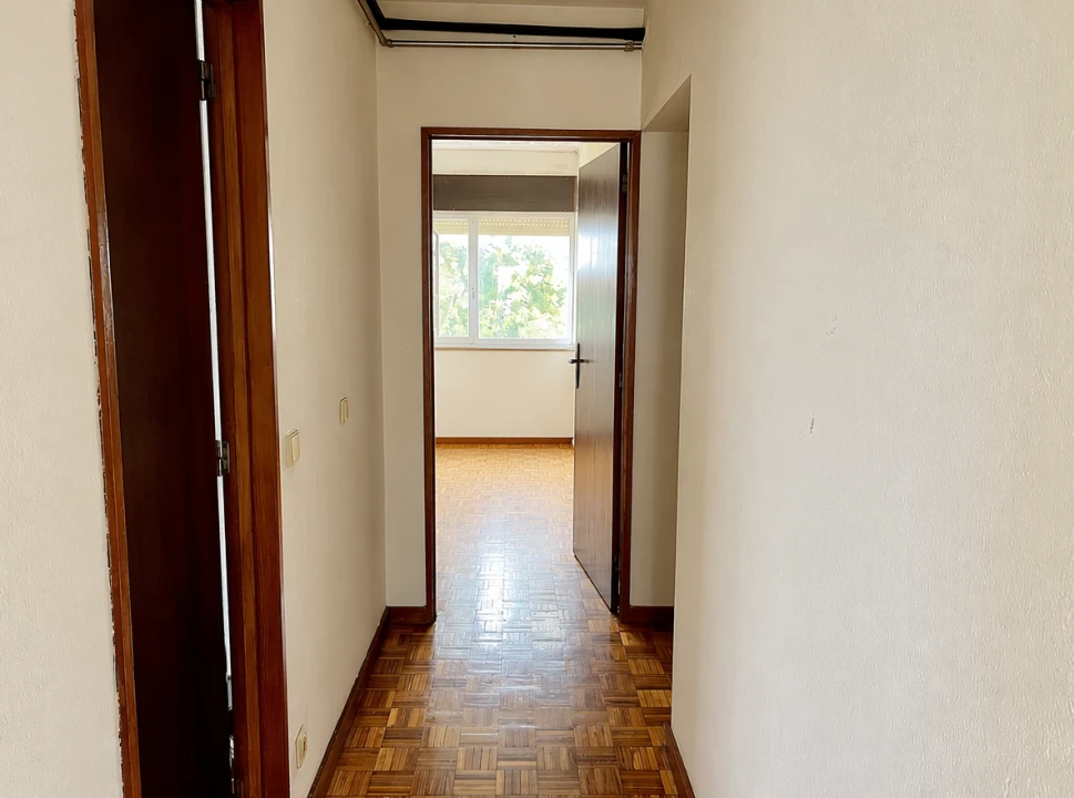 Apartamento T4 para Venda em Espinho Foto 18