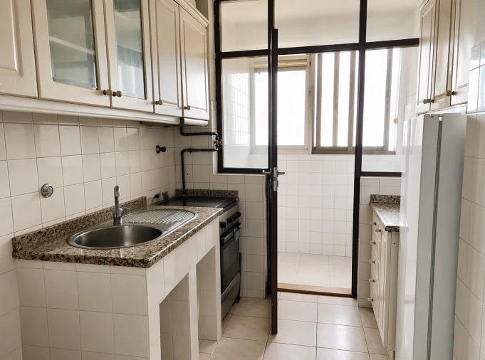 Apartamento T4 para Venda em Espinho Foto 6