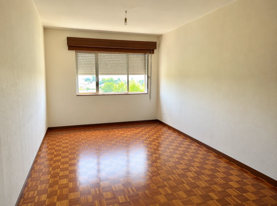 Apartamento T4 para Venda em Espinho Foto 2