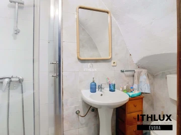 Moradia T5 para Venda em Caia, São Pedro e Alcáçova