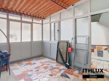 Moradia T5 para Venda em Caia, São Pedro e Alcáçova