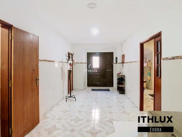 Moradia T5 para Venda em Caia, São Pedro e Alcáçova