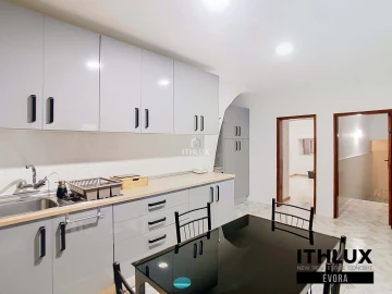 Moradia T5 para Venda em Caia, São Pedro e Alcáçova