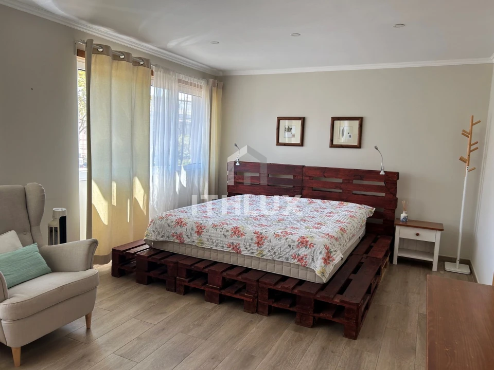 Apartamento T3 para Arrendamento em Alcabideche Foto 1