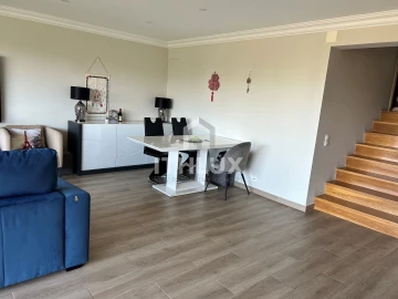 Apartamento T3 para Arrendamento em Alcabideche