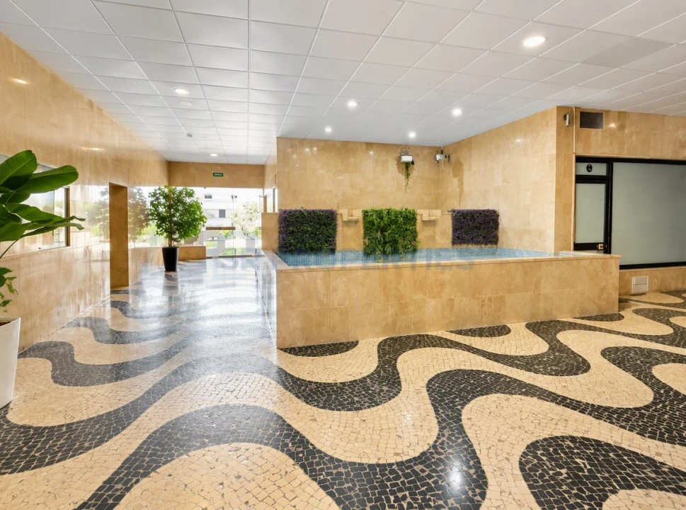 Apartamento T2 para Venda em Quarteira Foto 15