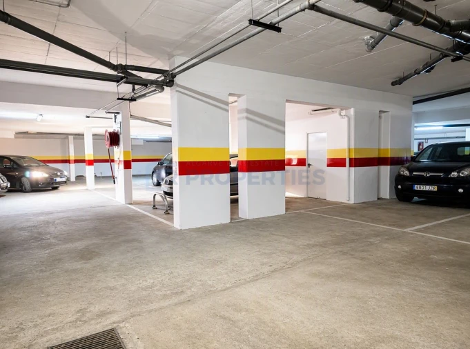 Apartamento T2 para Venda em Quarteira Foto 14