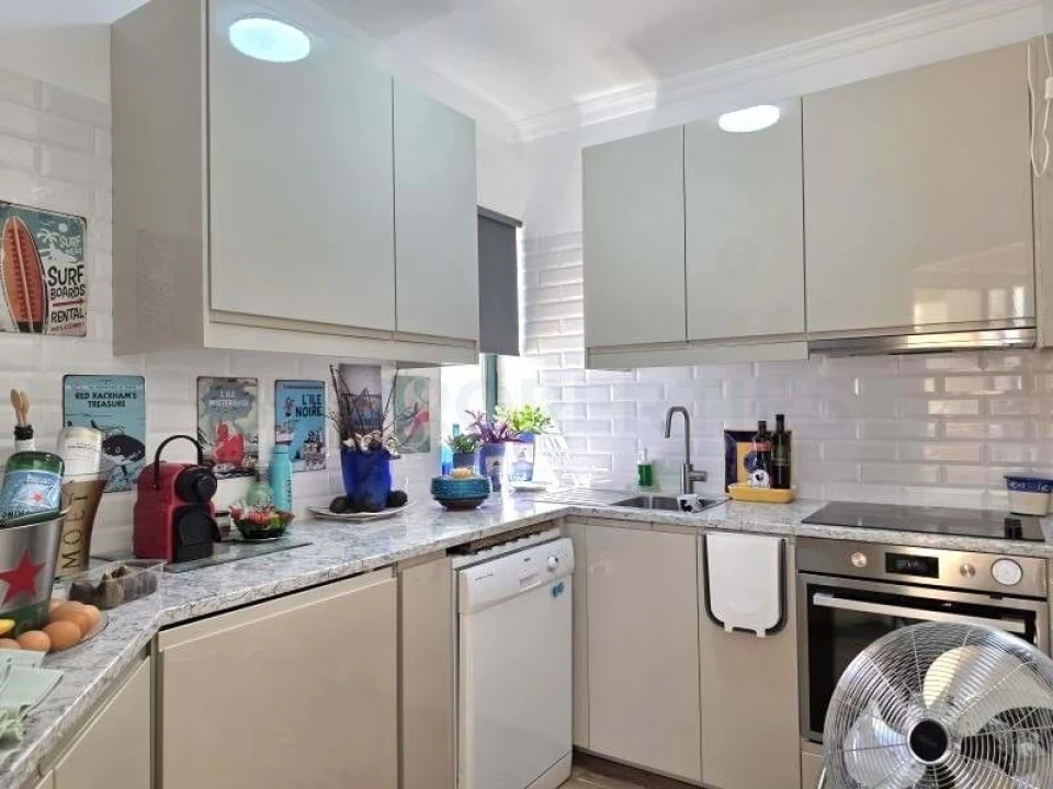 Apartamento T1 para Venda em Quarteira Foto 16