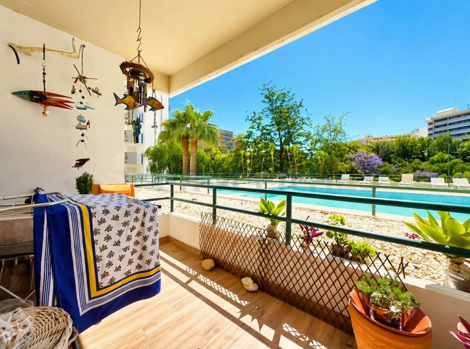 Apartamento T2 para Venda em Quarteira Foto 17