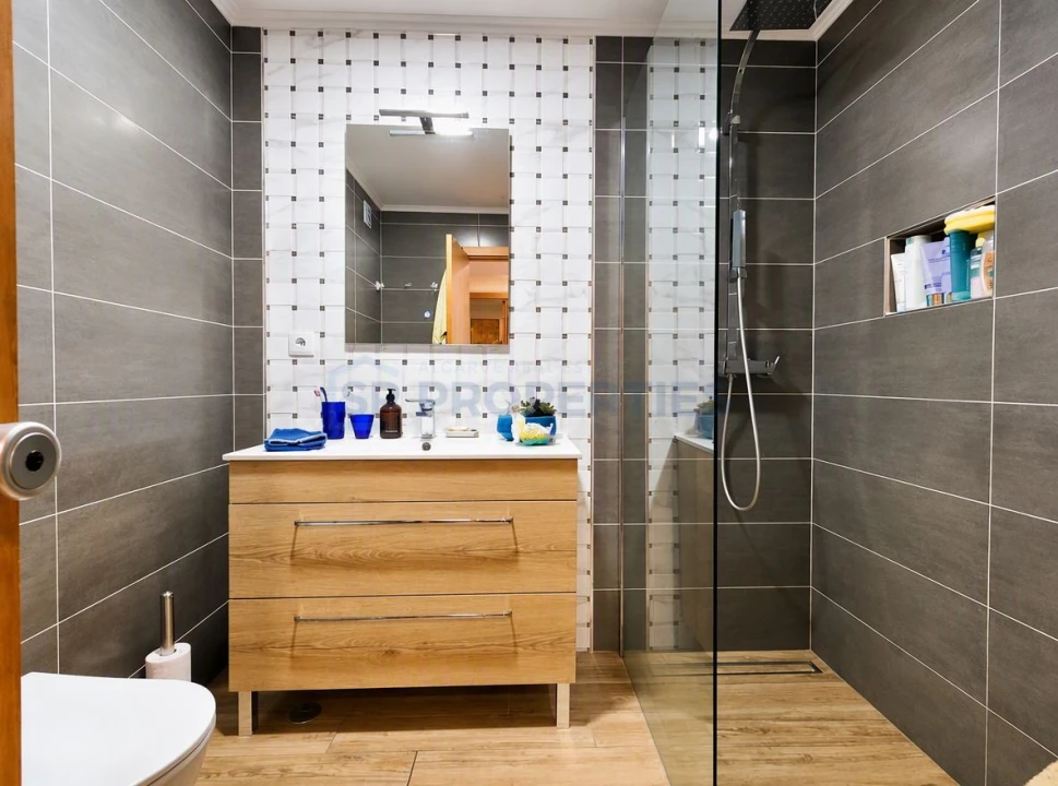 Apartamento T2 para Venda em Quarteira Foto 19