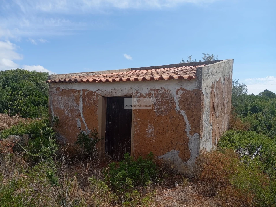 Terreno para Venda em Lagos (São Sebastião e Santa Maria) Foto 4