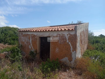 Terreno para Venda em Lagos (São Sebastião e Santa Maria)