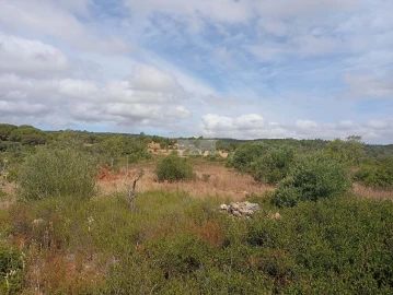 Terreno para Venda em Lagos (São Sebastião e Santa Maria)