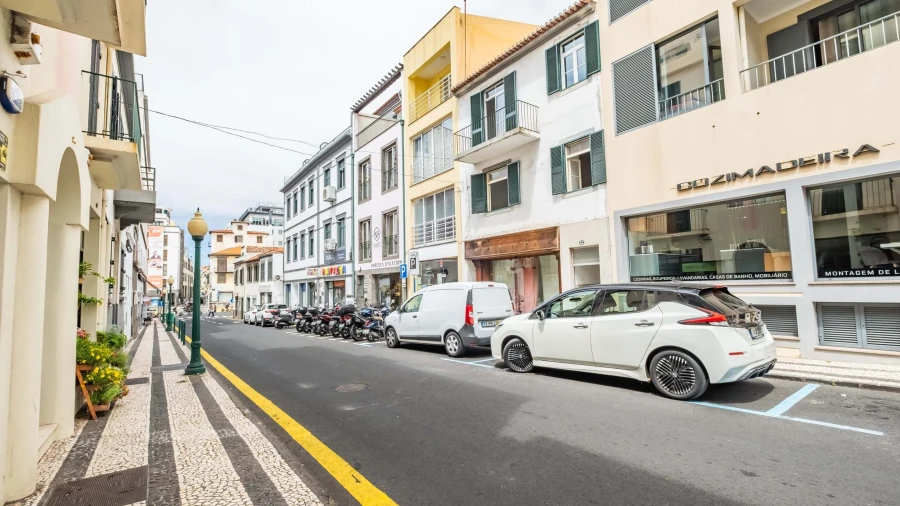 Prédio para Venda em Funchal (Santa Luzia)