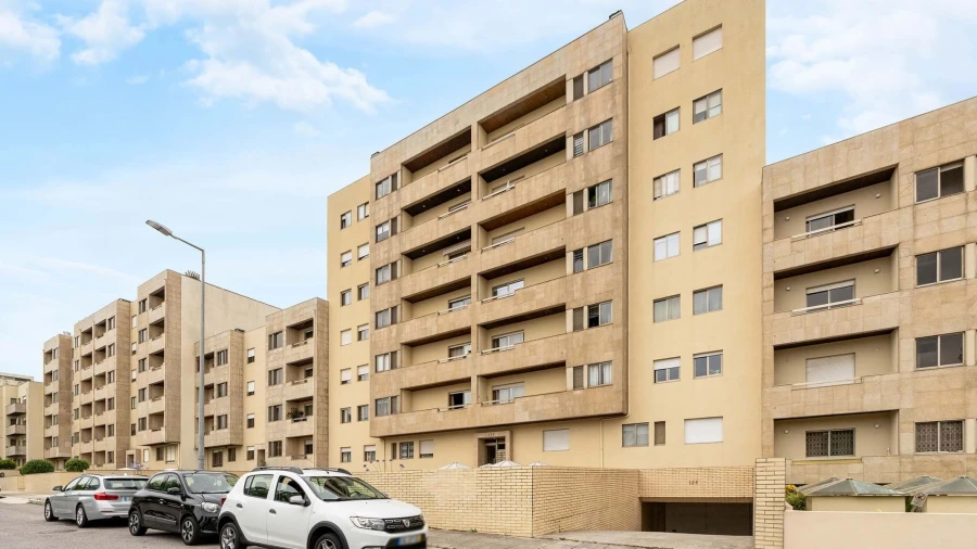 Apartamento T3 para Venda em Custoias