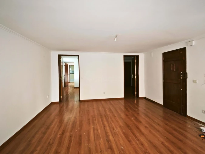 Apartamento T2 para Venda em São Vicente Foto 4