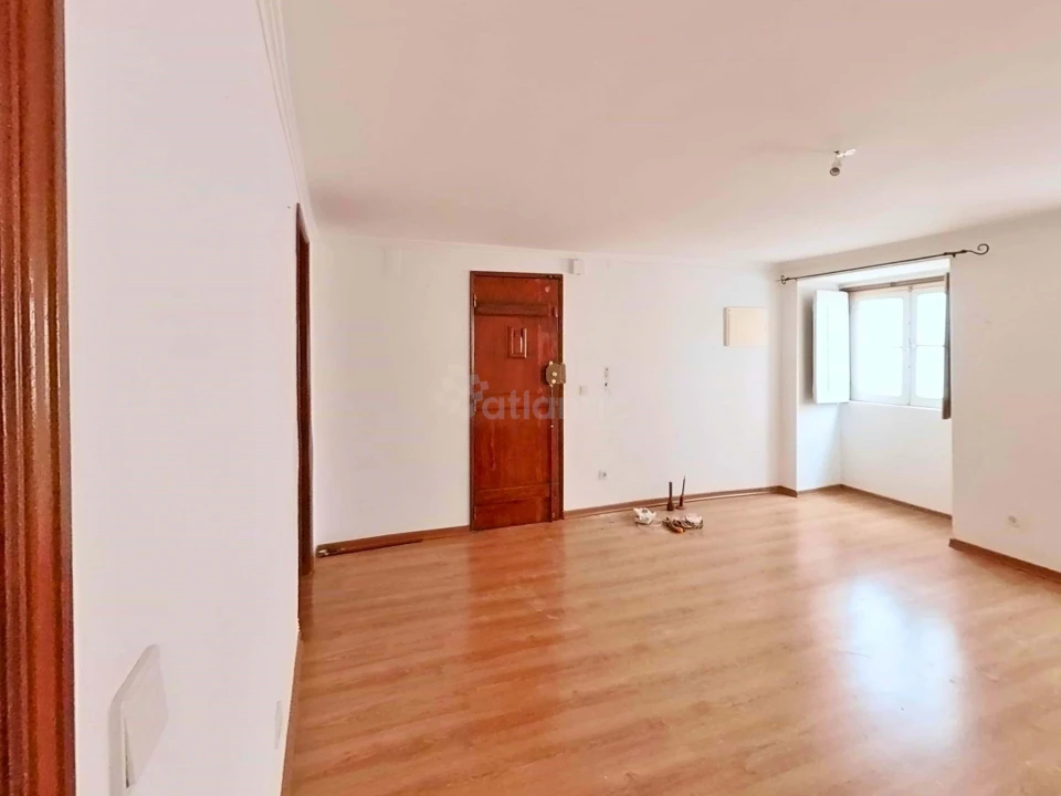 Apartamento T2 para Venda em São Vicente Foto 1