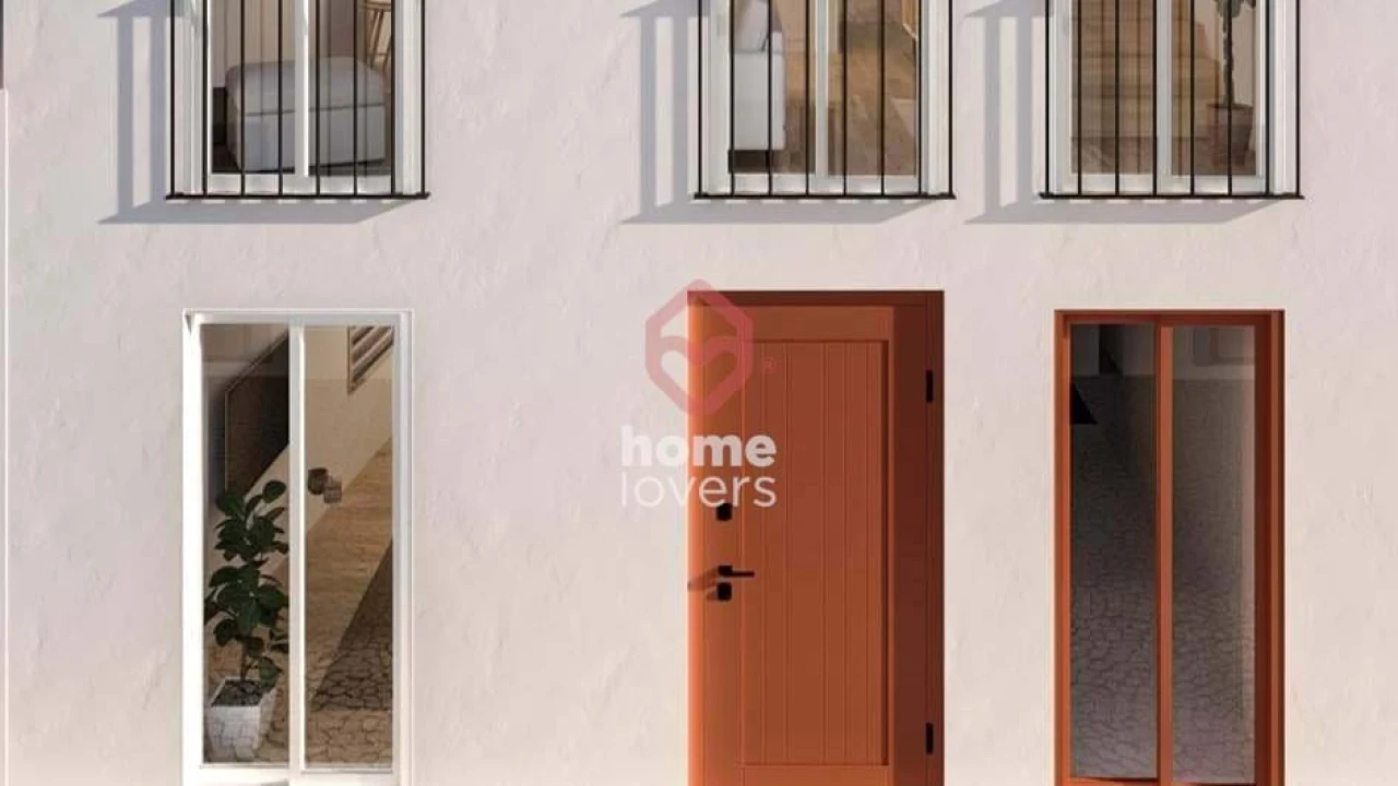 Apartamento T1 para Venda em Santa Maria do Castelo e Santiago e Santa Susana Foto 8