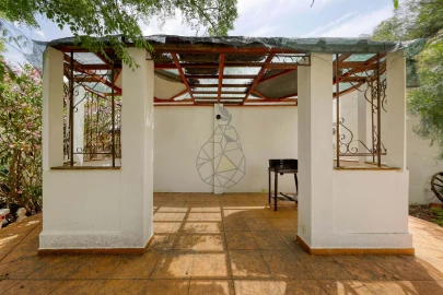 Quinta T8 para Venda em Paderne
