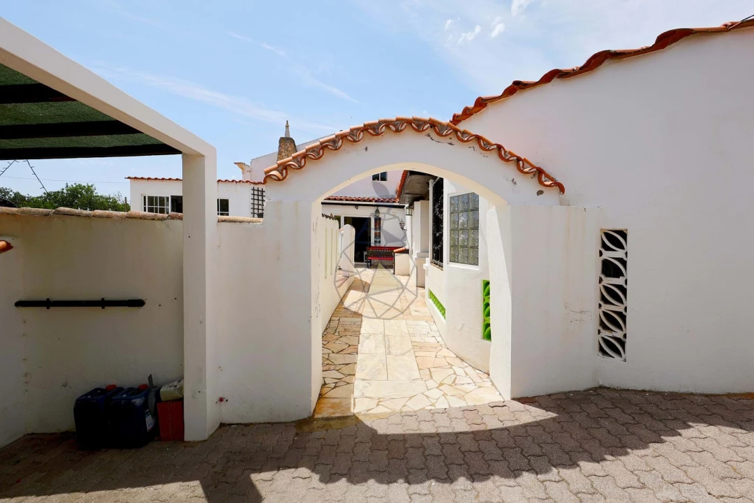 Quinta T8 para Venda em Paderne Foto 4