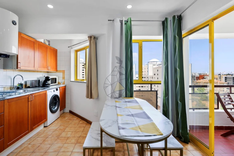 Apartamento T1 para Venda em Portimão Foto 11