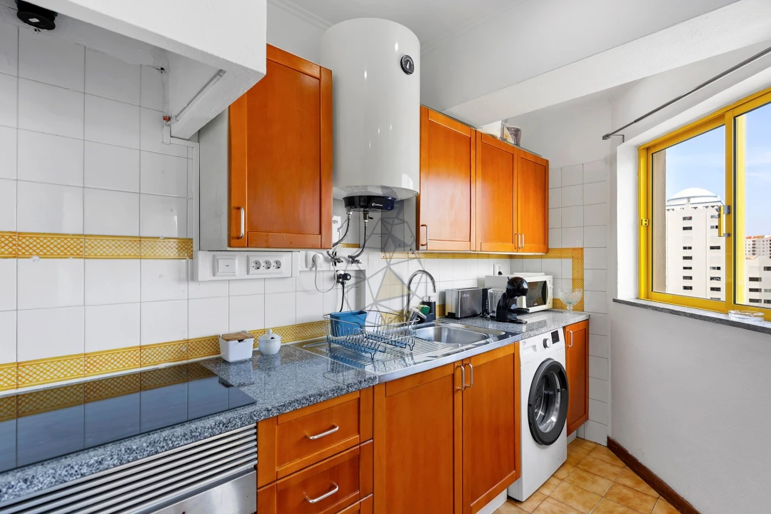 Apartamento T1 para Venda em Portimão Foto 3