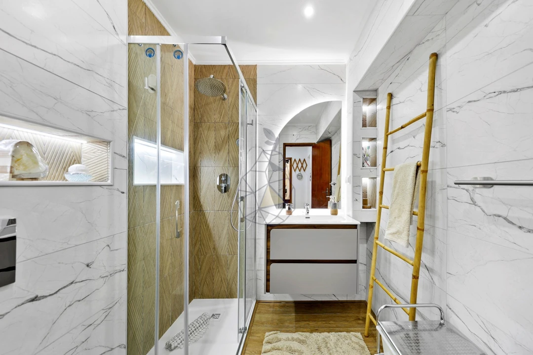 Apartamento T1 para Venda em Portimão Foto 5