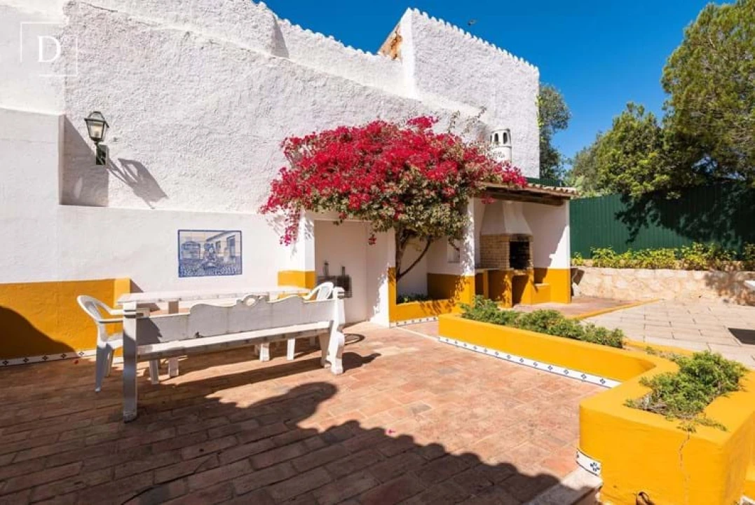 Moradia T5 para Venda em Albufeira e Olhos de Água Foto 8