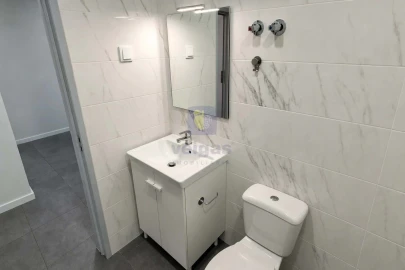 Apartamento T1 para Venda em Baixa da Banheira e Vale da Amoreira