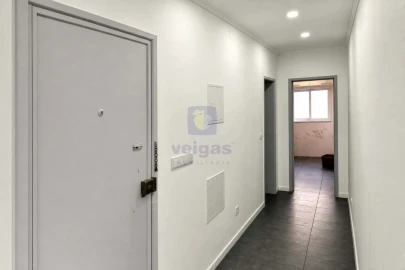 Apartamento T1 para Venda em Baixa da Banheira e Vale da Amoreira