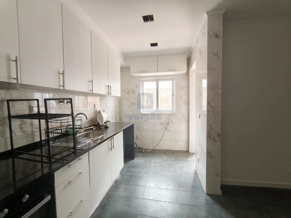 Apartamento T1 para Venda em Baixa da Banheira e Vale da Amoreira Foto 4