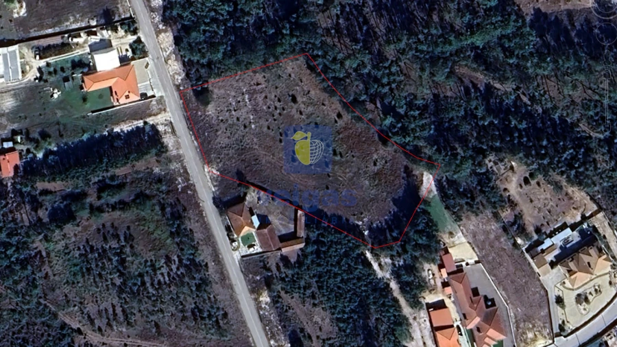 Terreno para Venda em Coimbrão