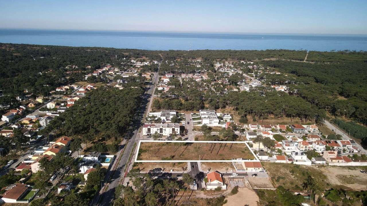 Terreno para Venda em Charneca de Caparica e Sobreda Foto 8
