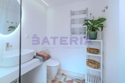 Apartamento T3 para Venda em Oeiras e São Julião da Barra, Paço de Arcos e Caxias