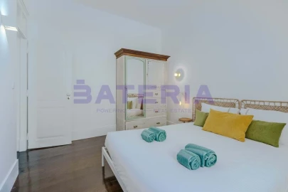 Apartamento T3 para Venda em Oeiras e São Julião da Barra, Paço de Arcos e Caxias