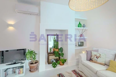 Apartamento T3 para Venda em Oeiras e São Julião da Barra, Paço de Arcos e Caxias