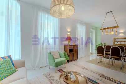 Apartamento T3 para Venda em Oeiras e São Julião da Barra, Paço de Arcos e Caxias