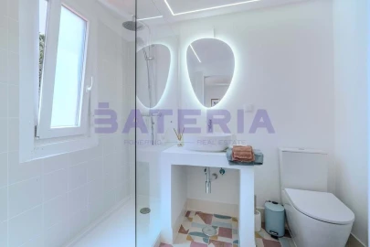 Apartamento T3 para Venda em Oeiras e São Julião da Barra, Paço de Arcos e Caxias