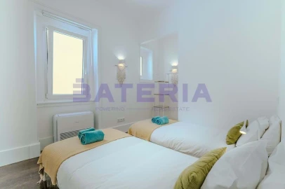 Apartamento T3 para Venda em Oeiras e São Julião da Barra, Paço de Arcos e Caxias