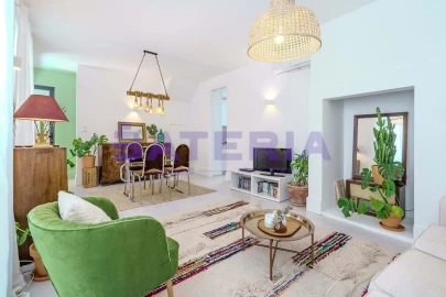 Apartamento T3 para Venda em Oeiras e São Julião da Barra, Paço de Arcos e Caxias