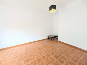 Apartamento T1 para Venda em Marvila, Ribeira Santarém, São Salvador, São Nicolau