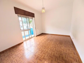 Apartamento T1 para Venda em Marvila, Ribeira Santarém, São Salvador, São Nicolau