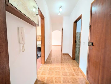 Apartamento T1 para Venda em Marvila, Ribeira Santarém, São Salvador, São Nicolau