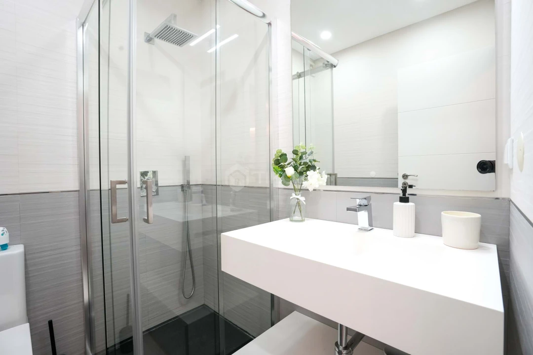 Apartamento T4 para Venda em Venteira Foto 18