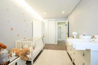 Apartamento T4 para Venda em Venteira