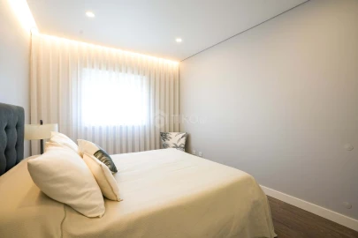 Apartamento T4 para Venda em Venteira